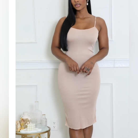 24. SEQUINS MIDI DRESS - Picture 5 of 5